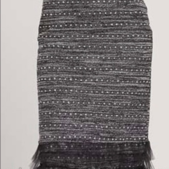 Black-Unlined- Metal Theard Skirt - Picture 5 of 7